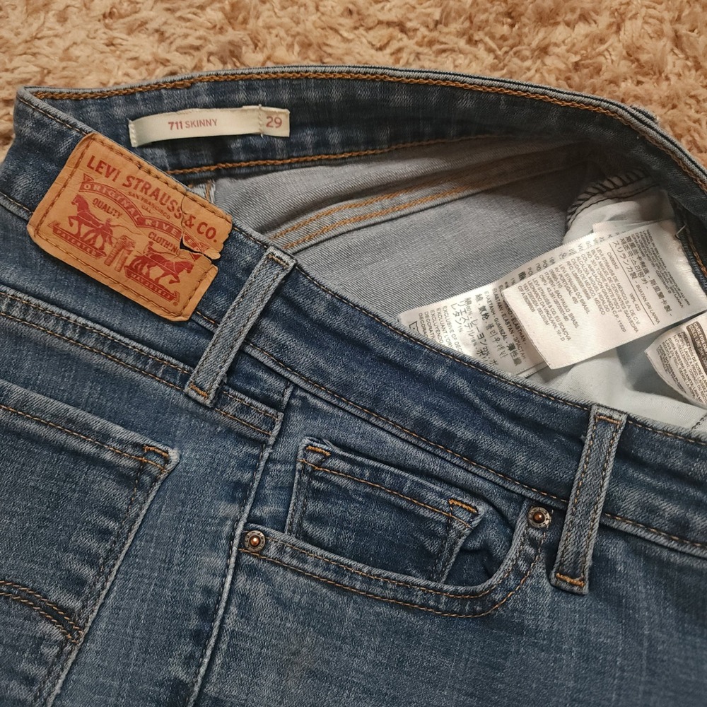 Levi's 711 Skinny Jeans Women 29 Blue Mid Rise Medium Wash Stretch Denim
